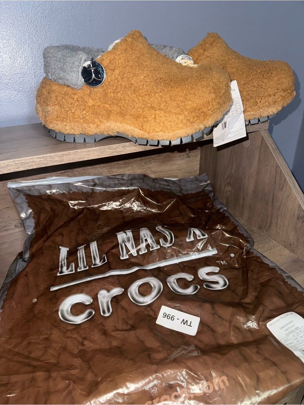 CROCS Lil Nas X Tan Fuzzy Clogs womens 6